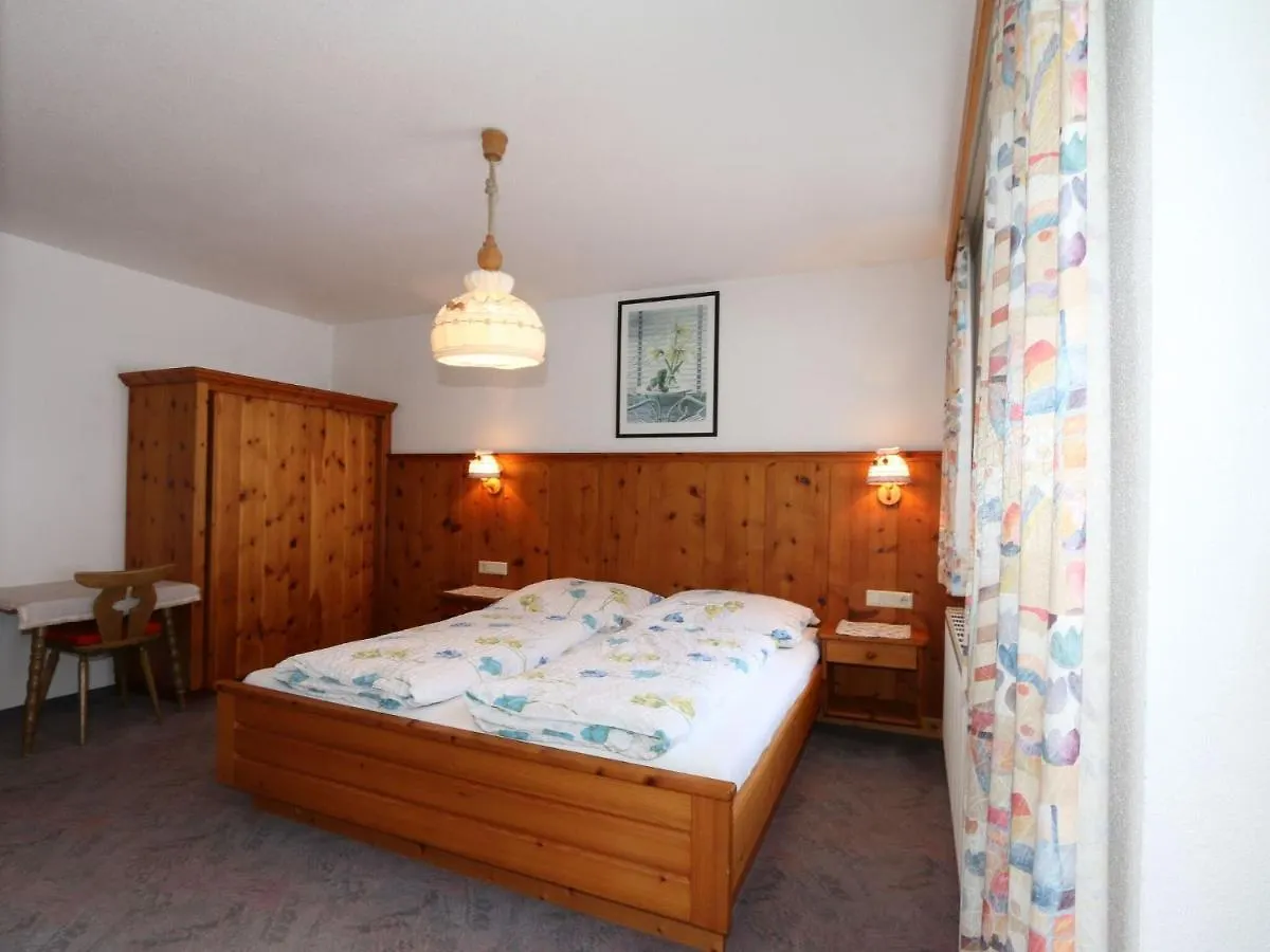 Apartment In Ischgl At The Ski Bus Stop Áustria